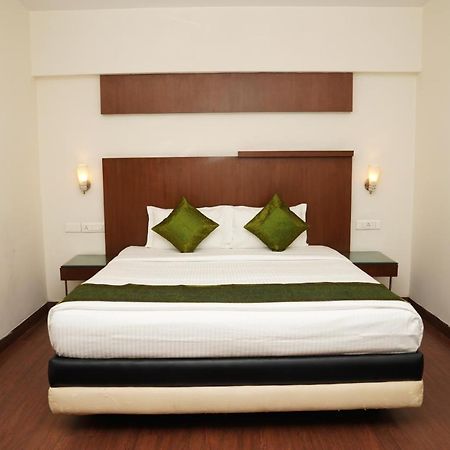Oyster Suites Hyderabad Esterno foto