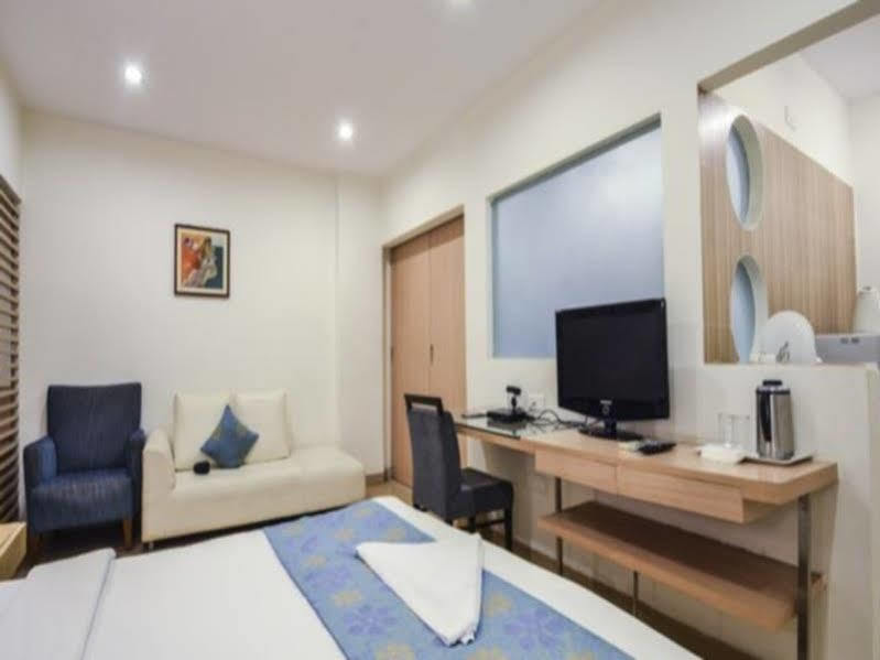 Oyster Suites Hyderabad Esterno foto