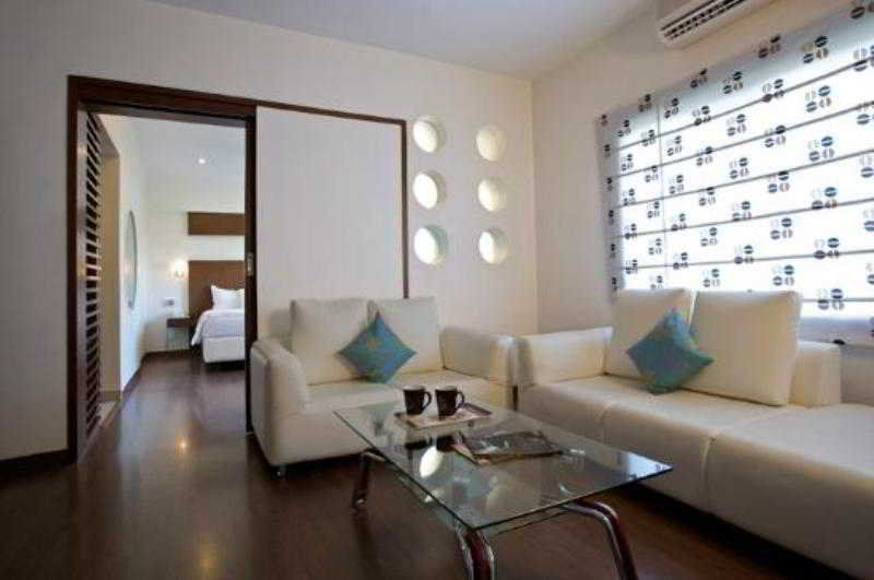 Oyster Suites Hyderabad Esterno foto