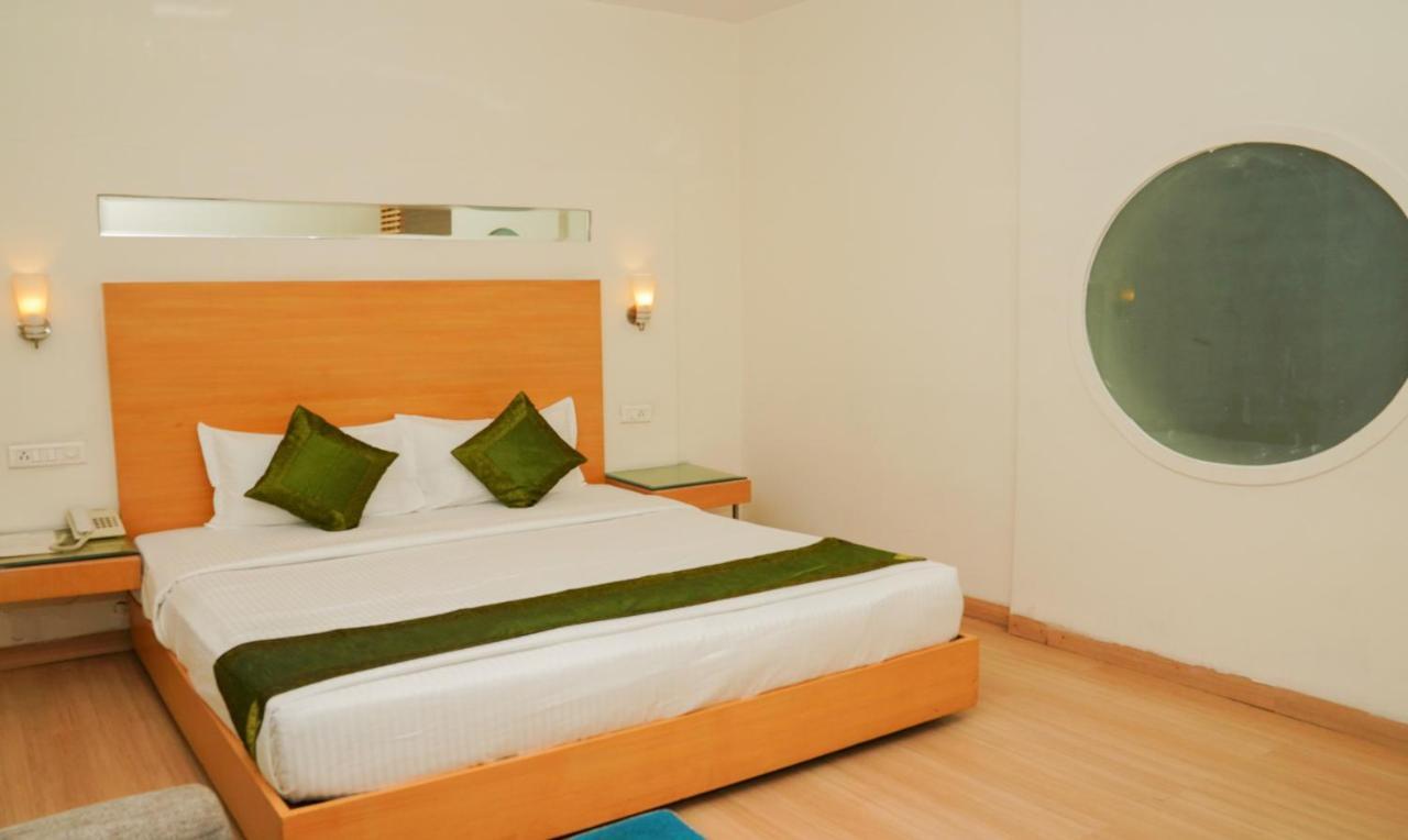 Oyster Suites Hyderabad Esterno foto