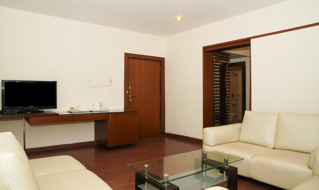 Oyster Suites Hyderabad Esterno foto